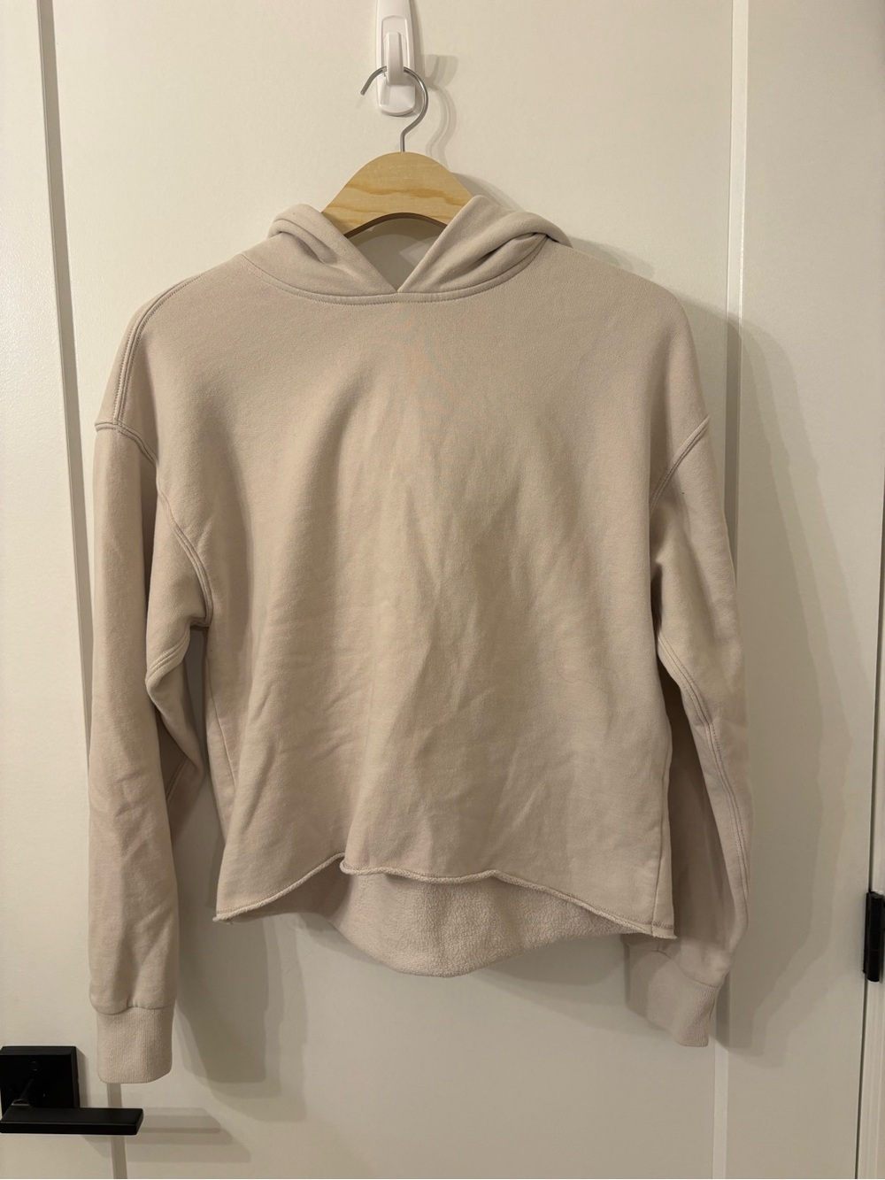Abercrombie & Fitch Cropped Hoodie in Light Beige